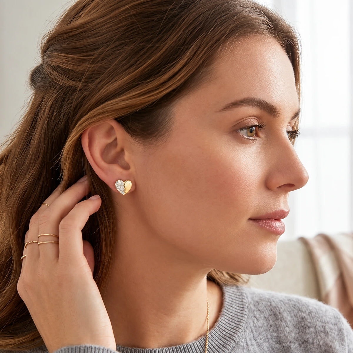 0-34-ctw-broken-heart-diamond-stud-earrings-model