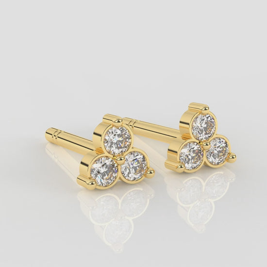 Gold earring with three diamonds GLAM NYC